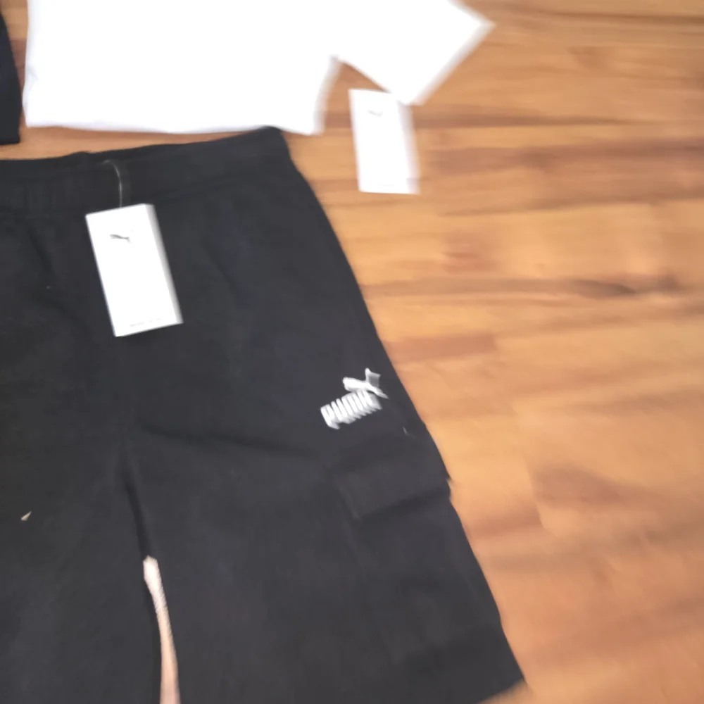 BUNDLE Puma Black Cargo Sweatpants & Tee Set - Black & White NWT LARGE KIDS - Picture 2 of 7